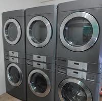 K & N Laundry Shop